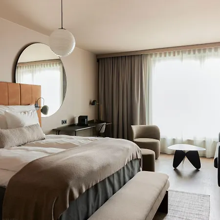 Clarion Helsinki Airport 4*