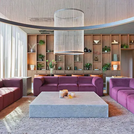 Hotel Clarion Helsinki Airport 4*