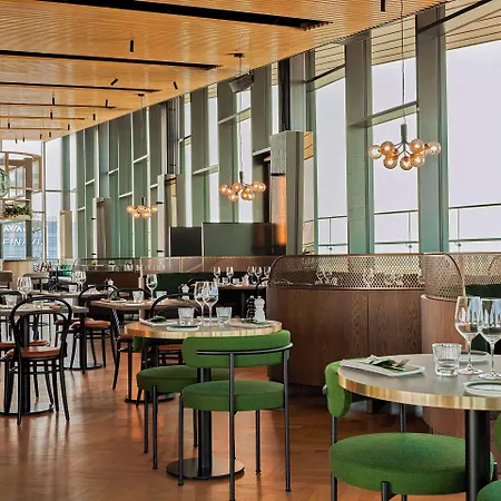 Clarion Helsinki Airport Hotel 4*