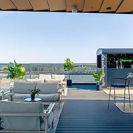 Ξενοδοχείο Clarion Helsinki Airport 4*