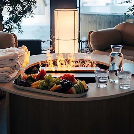 Clarion Helsinki Airport 4*