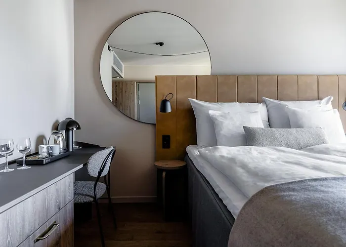 Отель Clarion Helsinki Airport