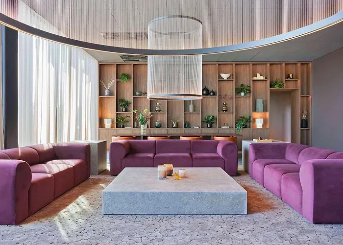 Отель Clarion Helsinki Airport 4*